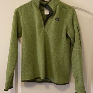 Green Patagonia quarter zip